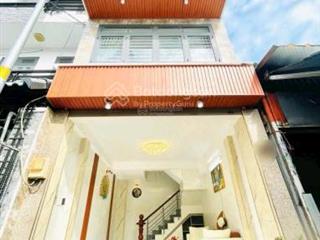 Kẹt tiền bán gấp nhà trần phú p4 q5. dt 74,5m2 giá 3tỷ390 gần trường đh sài gòn. đang cho thuê 26tr