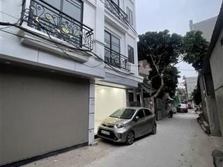 Bán nhà 4tx30m2, thị trấn chúc sơn, 100m đường ql6, gần trạm xe buýt, chợ trường c1, c2 giá 3,25 tỷ