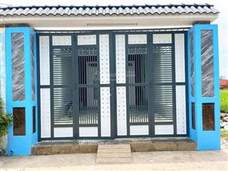 Sang nước ngoài định cư bán gấp căn nhà cấp 4 ở phạm văn sáng, xuân thới thượng 80m2 giá 1 tỷ 6