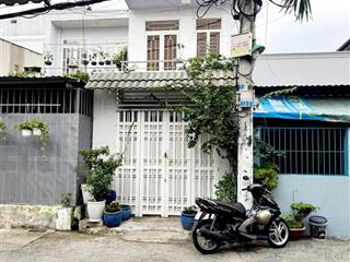 Căn nhà 1 trệt 1 lầu ở 1 sẹc đường lê thị hà, xã tân xuân 79m2 giá 1 tỷ 850 sổ hồng riêng