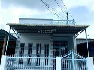 Chú hưng gửi em bán căn nhà cấp 4 ở bà triệu, thị trấn hóc môn, 78m2 giá 1 tỷ 880 có hoàn công