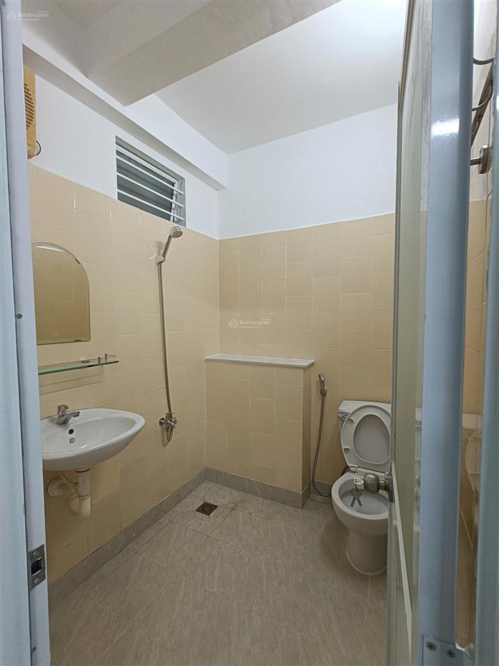 Bán chung cư 52 đường 322 phạm hùng p5 q8 có thang máy dt 50m² nhà sạch đẹp, view thoáng mát.