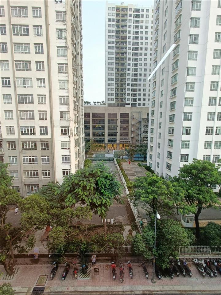 Bán chung cư 52 đường 322 phạm hùng p5 q8 có thang máy dt 50m² nhà sạch đẹp, view thoáng mát.