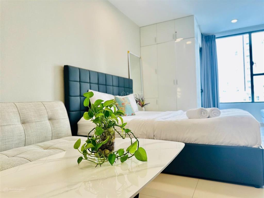 Toạ lạc quốc đảo bến vân đồn p6 quận 4. chung cư river gate residence căn hộ 35m2 view bitexco