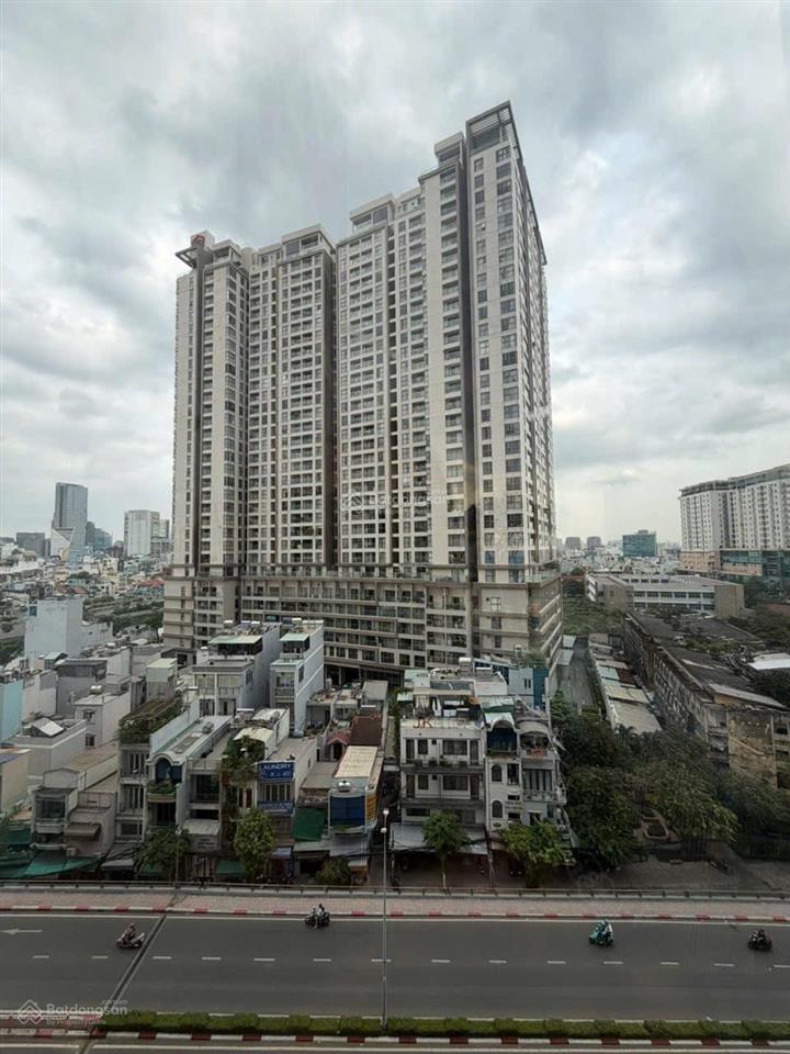 Toạ lạc quốc đảo bến vân đồn p6 quận 4. chung cư river gate residence căn hộ 35m2 view bitexco
