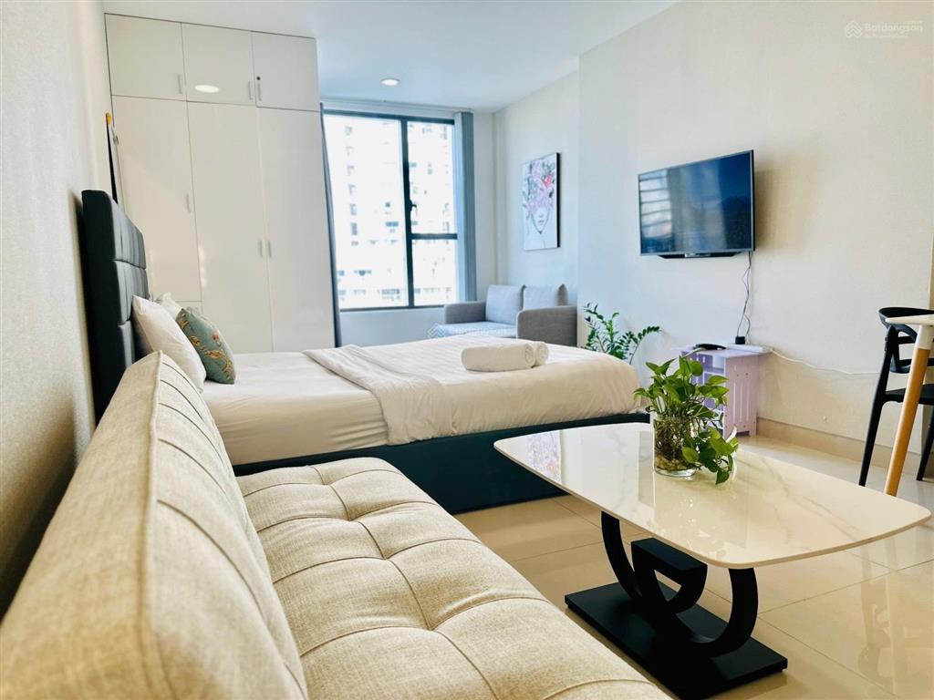 Toạ lạc quốc đảo bến vân đồn p6 quận 4. chung cư river gate residence căn hộ 35m2 view bitexco