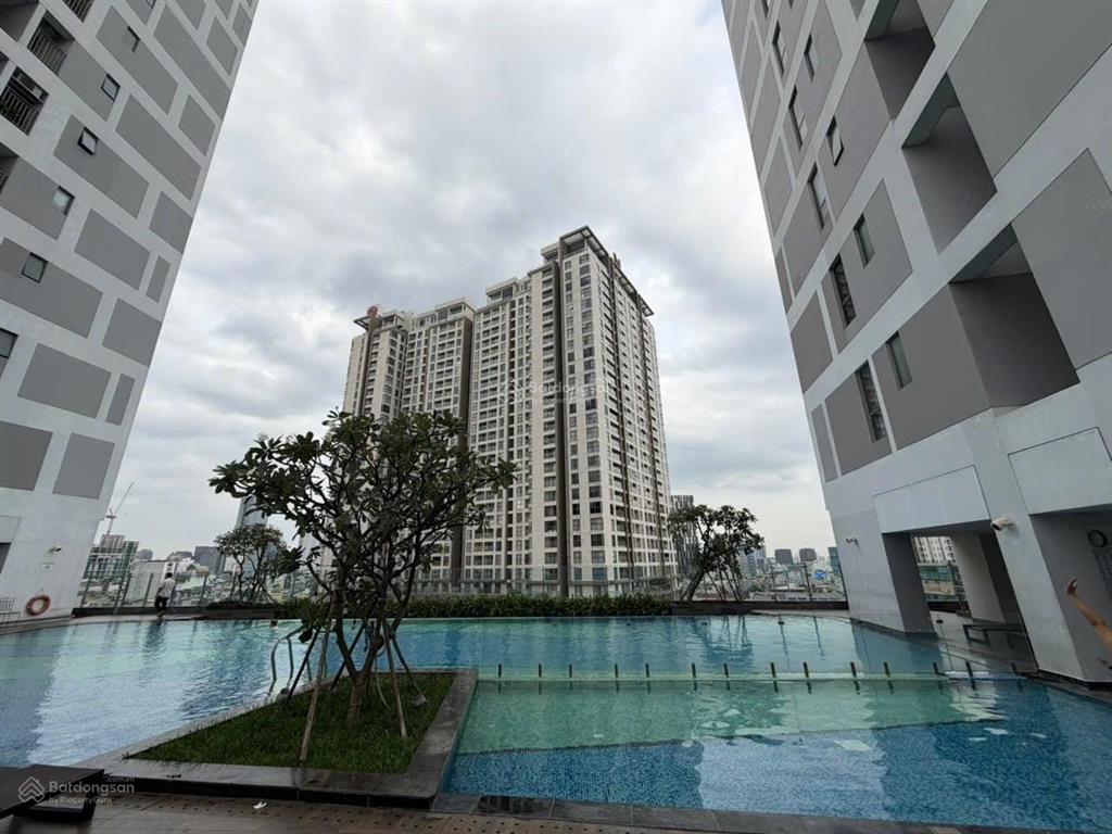 Toạ lạc quốc đảo bến vân đồn p6 quận 4. chung cư river gate residence căn hộ 35m2 view bitexco