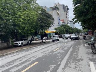 Hiếm ..mảnh đất đẹp đức diễn còn sót lại 90m2 ,mt 8,6m, tầm 20m ra ô tô tránh.150m ra mặt phố. 12tỷ