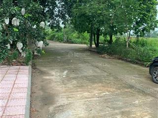 Bán lô đất 300m2 full thổ cư toạ lạc tại linh sơn  bình yên  thạch thất.  0986 903 ***