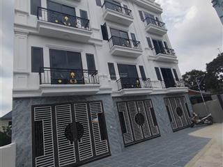 Bán nhà 5 tầng 40m2 xe con đậu gần, hà đông hà nội