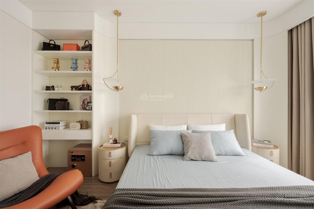 3 ngủ nội thất luxury, căn nổi bật trong dự án, view hồ giá 16 triệu.  0857 242 ***