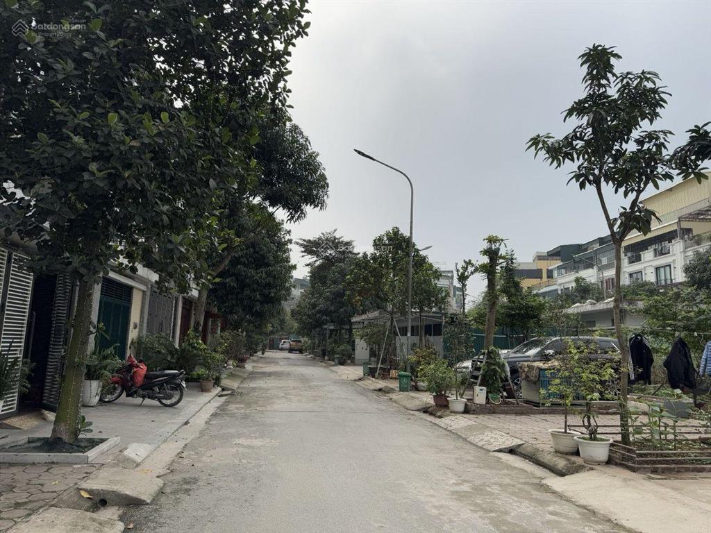 Bán đất khu đô thị tây nam linh đàm 134m2, lô góc 3 mặt tiền 22m, ô tô tránh