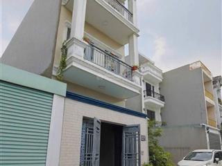 Bán nhà đường ô tô, 70.2m2, nhà 1/ tại linh xuân thủ đức, hoàn công chuẩn.