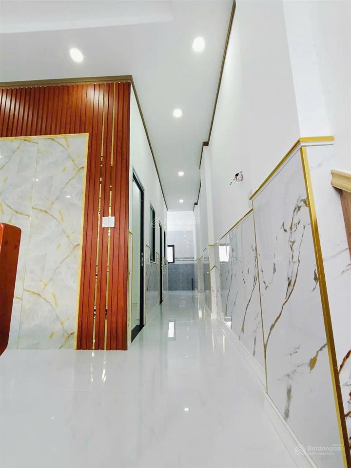 Gia đình tôi chuyển về quê cần bán gấp căn nhà sổ riêng nằm cuối đường huỳnh căn nghệ bửu long