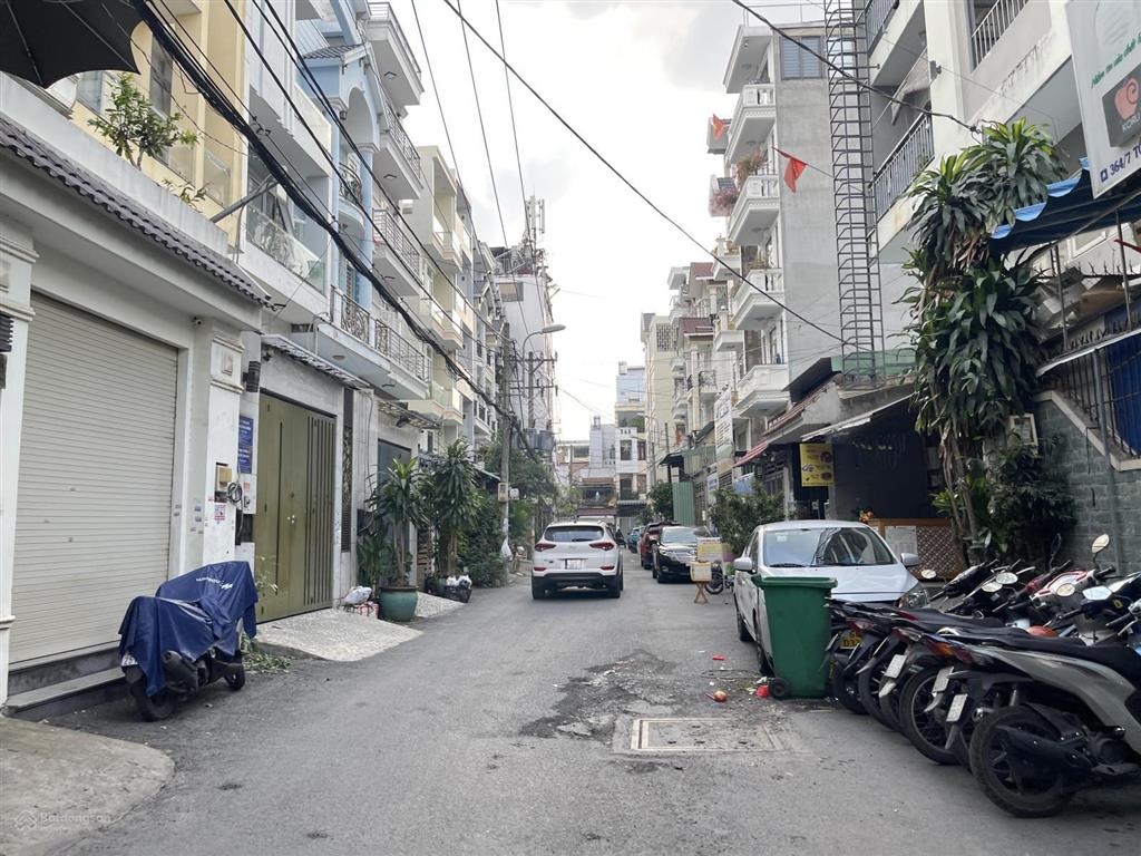 Bán chdv, khoán 85tr/tháng, 200m2 6 tầng, quang trung, 25p 25wc, làm thêm được 13 phòng