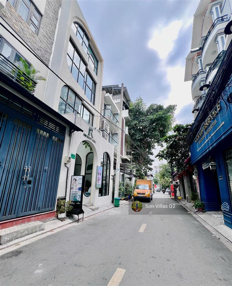 Bđs đầu tư! nhà mặt tiền phố tây thảo điền  6m x 14m (3 lầu), đường oto 8m  giá 18.5 tỷ