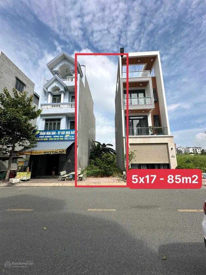 Lô đất trục chính kdc, buôn bán kinh doanh sầm uất giá chỉ nhỉnh 5 đồng