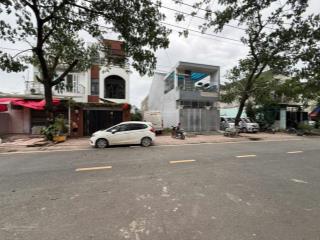 Đất 100m2  ngay trung tâm của tp dĩ an mà giá chỉ nhỉnh 4  tỷ đồng