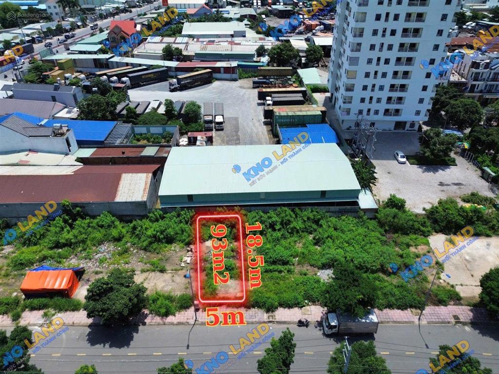 Giảm 300tr bán 93m2 trục chính vừa ở vừa kinh doanh bán trục đường dt743