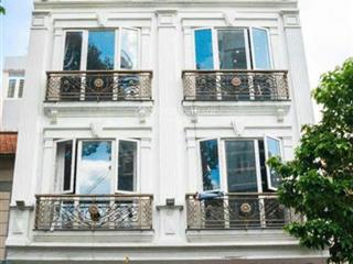 Văn phòng 27m2 giá 12 triệu/tháng giờ tự do tòa nhà mặt tiền nguyễn công trứ, q1 ngay phố ngân hàng