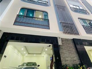 Chính chủ cho thuê nhà 7 tầng tại. nguyễn khánh toàncầu giấy.thang máy,