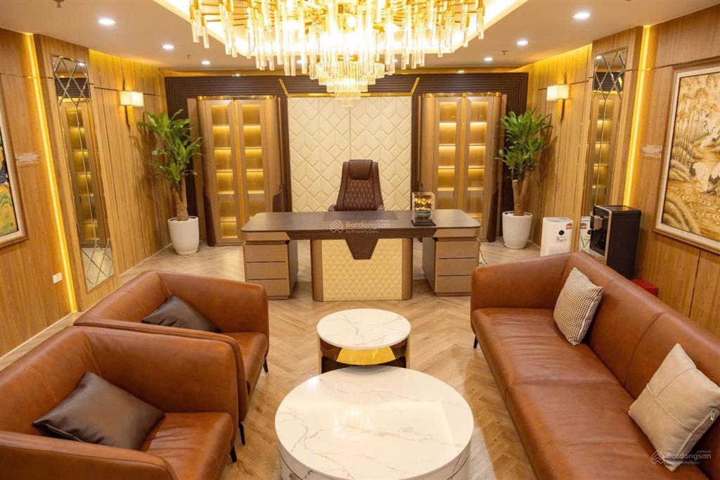 Chính chủ cho thuê toà nhà 6 tầng + 1 hầm tại nguyễn hoàng  mai dịch  cầu giấy, thang máy