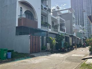 Đất 81m2 full thổ cư, hẻm 10m thông, ngay vinhomes q9, giá 3.4 tỳ, xây tự do, ngang 6.5m!