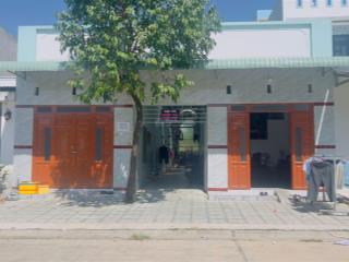 Nhà trọ mỹ phước 3 giá 2.4tỷ/150m2, 4 phòng 1kiot thu nhạp 9tr/tháng, vị trí đẹp, dân đông