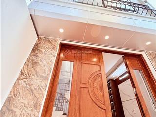 Bán nhà cổ linh, chỉ 5.69 tỉ, nhà đẹp ở luôn 2 thoáng vĩnh viễn. vài bước ra ô tô