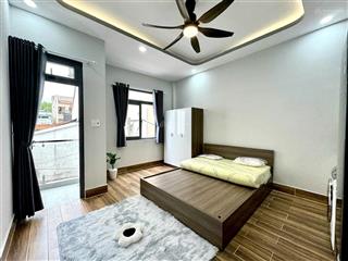 Studio ban công, máy giặt riêng, full nội thất, mới 100% ngay hoà bình  lạc long quân