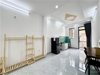Chính chủ cho thuê ban công full nt mới, có máy giặt sấy riêng, phòng rộng mới 100% ngay 7 hiền