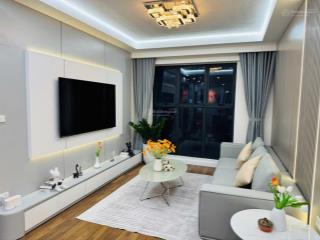 Chính chủ bán căn 2pn tại thái hà giá chỉ 4,9 tỷ. có slot ô tô, sẵn sổ, tầng trung