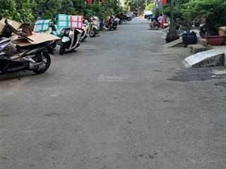 Bán nhà mặt tiền 4 tầng, đường số 10,an lạc a, bình tân, dt ngan 4 mét  dài 10 mét. giá 6 ty 500