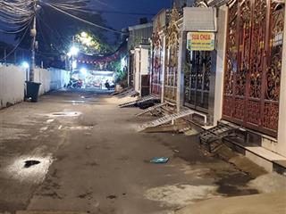 6 tỷ thương lượng, bán nhà mới 4 tầng khu phân lô ,đường 4 mét. diện tích  ngan 4,5 mét  dài 11,5