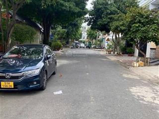 12 tỷ 990 thương lượng, bán nhà kinh doanh, 4 tầng mặt tiền, dt ngan 5 mét  dài 20 mét.