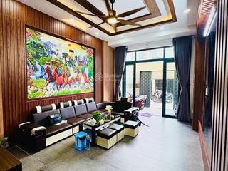 7 tỷ 680 thương lượng, bán nhà mới 4 tầng, đường 6 mét, diện tích  ngan 4 mét  dài 22 mét.
