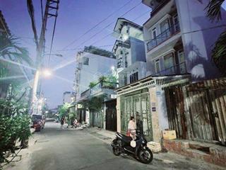 7 tỷ 200 thương lượng bán nhà ngon 4 tầng, đường 7 mét thông, diện tích  ngan 4 mét  dài 19 mét.