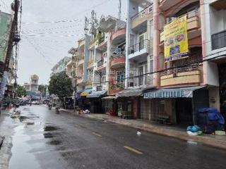 13 tỷ 800 thương lượng, bán nhà 4 tầng mặt tiền kinh doanh, diện tích  ngan 4 mét  dài 16,5 mét.