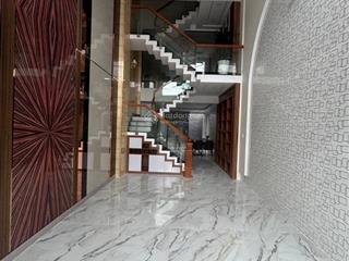 7 tỷ 600 thương lượng, bán nhà mới 5 tầng, đường 6 mét ôtô thông, dt ngan 4 mét  dài 16 mét.