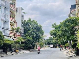 12 tỷ 300 thương lượng, nhà 5 tầng mặt tiền kinh doanh, diện tích, ngan 4 mét  dài 18 mét.