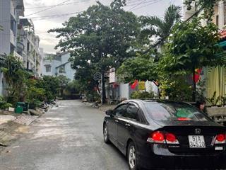 9 tỷ 100 thương lượng, nhà 4 lầu, mặt tiền khu dân cư, diện tích  ngan 4 mét  dài 20 mét.