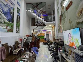 7 tỷ 100 thương lượng, nhà mới đẹp, đường 6 mét, ôtô đậu cửa, dt ngan 4 mét  dài 16 mét.