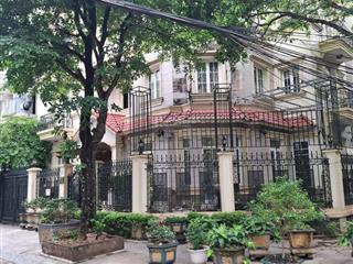 Bán biệt thự siêu vip trần thái tông, mặt tiền rộng 30m, ôtô tránh, vỉa hè 236m2 133 tỷ 0336 712 ***