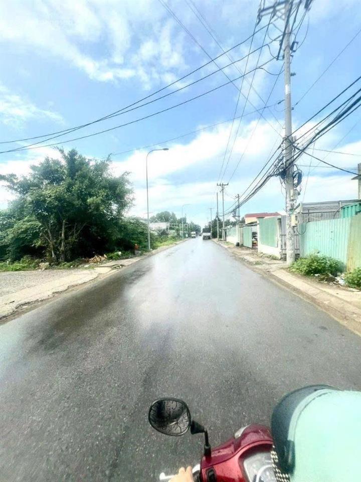 Trung tâm thị trấn tân túc  bình chánh  tp hcm chủ cần bán gấp giảm 700tr, chỉ còn hơn 15tr/m2