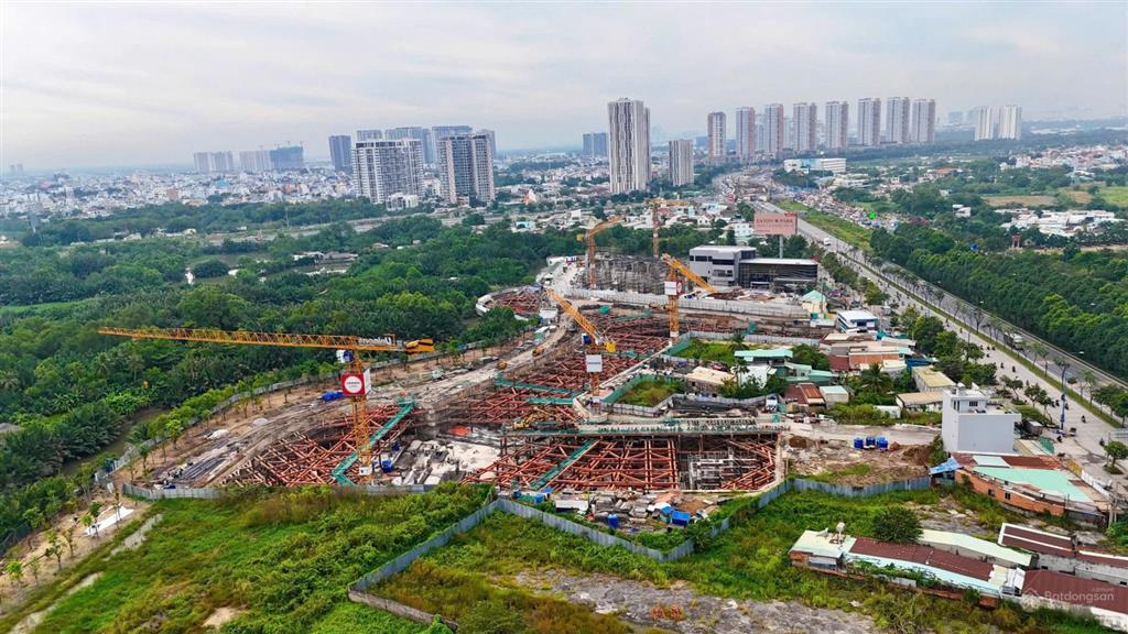 Bán căn 1 pn tháp a6 view trung tâm thành phố, tầng trung dự án eaton park