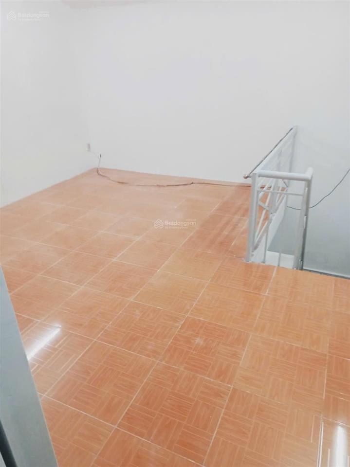 2 tầng huỳnh tấn phát ngay trường học lâm văn bền thị trấn nhà bè, trước nhà 3.5 m, tầng 2 máy lạnh