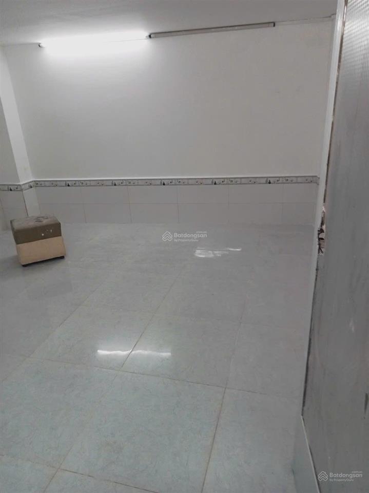 2 tầng huỳnh tấn phát ngay trường học lâm văn bền thị trấn nhà bè, trước nhà 3.5 m, tầng 2 máy lạnh