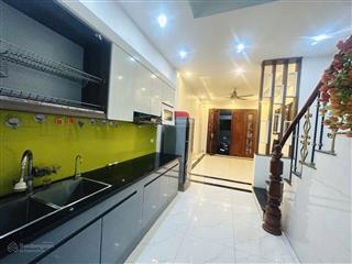 Cần bán nhà tại đặng vũ hỷ việt hưng  diện tích 36m  5 tầng  3 ngủ đủ công năng