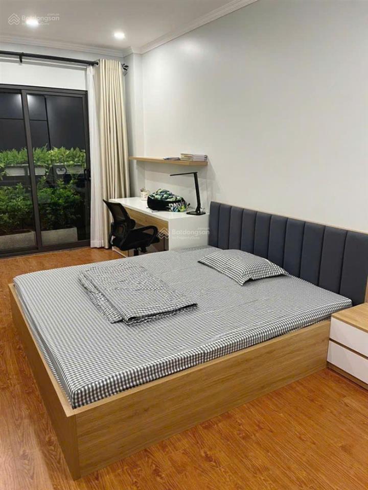 Cổ linh  thạch bàn gần aeon long biên nhà đẹp 42m, 5 tầng chỉ 7,96 tỷ gặp chính chủ thương lượng