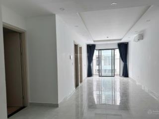 Chị gái mình cần cho thuê căn 3 phòng ngủ nội thất cơ bản  giá 13 triệu, vào ở được luôn
